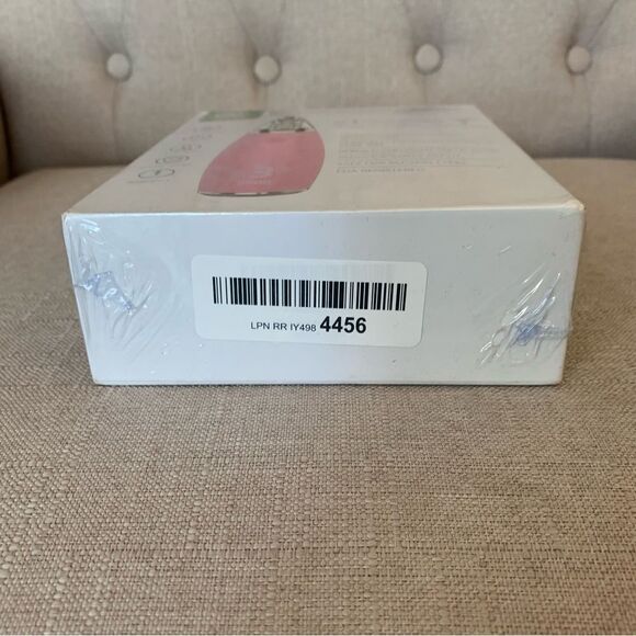 Microderm Glo Diamond Microdermabrasion and Suction Tool Pink - Picture 8 of 8